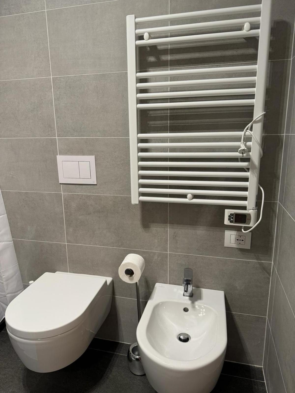 Nice Apartment Near Rho-Fiera Milano Pero Buitenkant foto